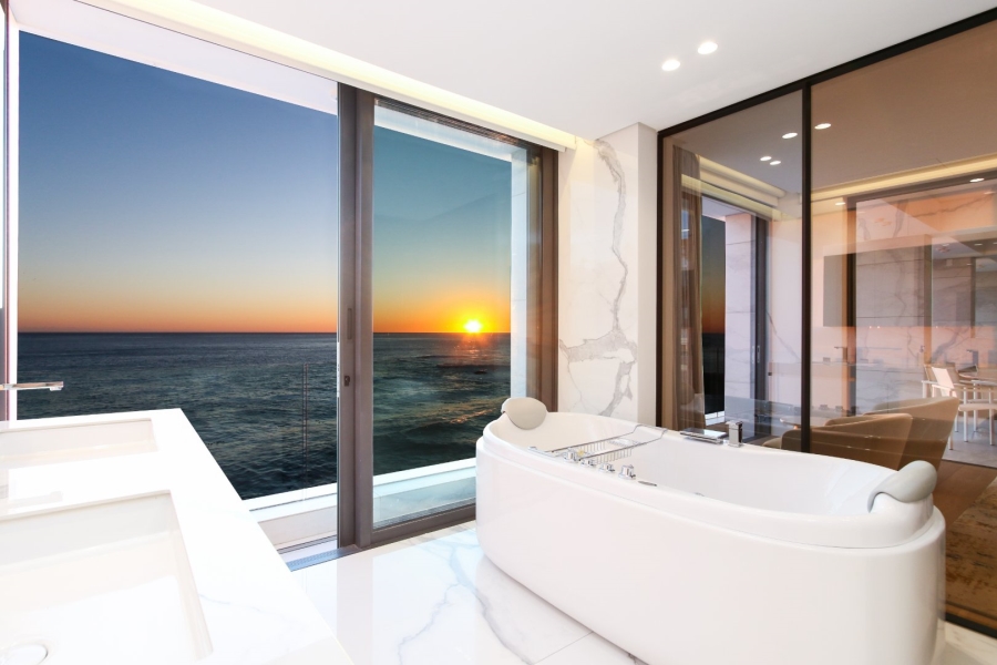 To Let 3 Bedroom Property for Rent in Bantry Bay Western Cape